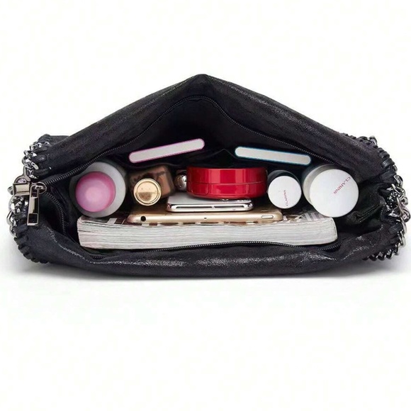 016 Luxe Soft Vegan Leather Chain Shoulder Tote Bag - Picture 4 of 7